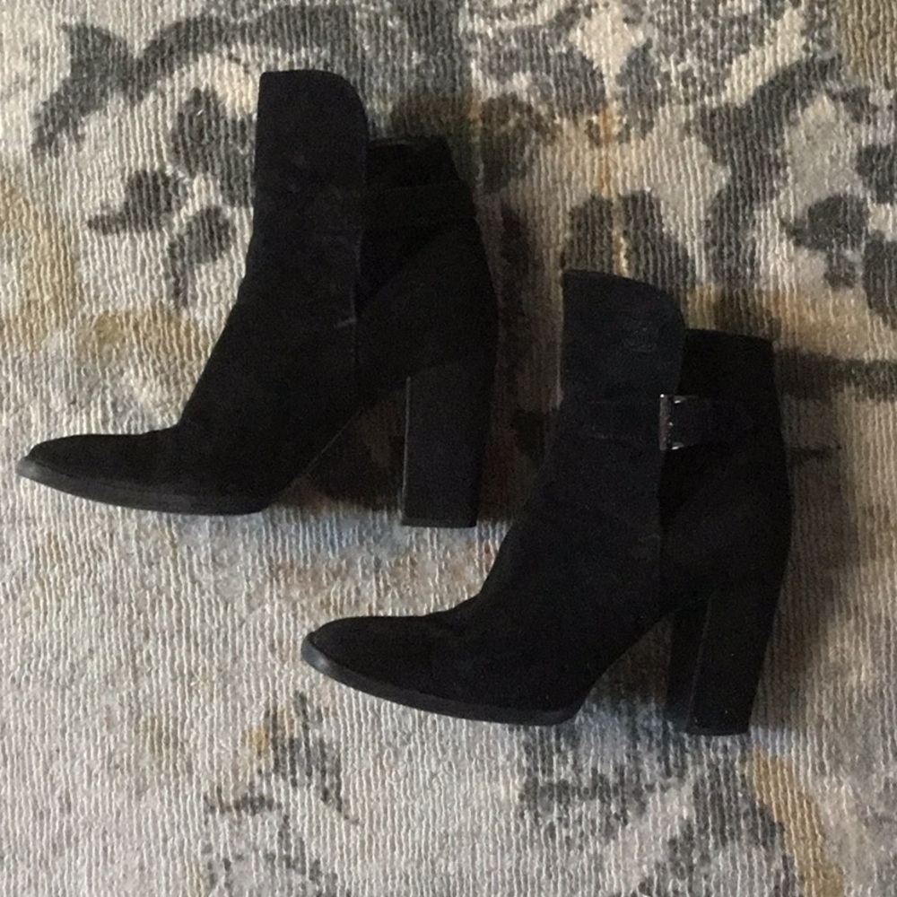 ๐ฅ๐ฅ๐Chanel Black Suede Boots! - Picture 3 of 6